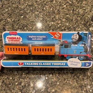 Thomas & Friends Motorized and talking Thomas with Clarabel & Annie